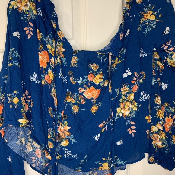 Off the shoulder Navy Jolt Floral Top - Picture 1 of 3